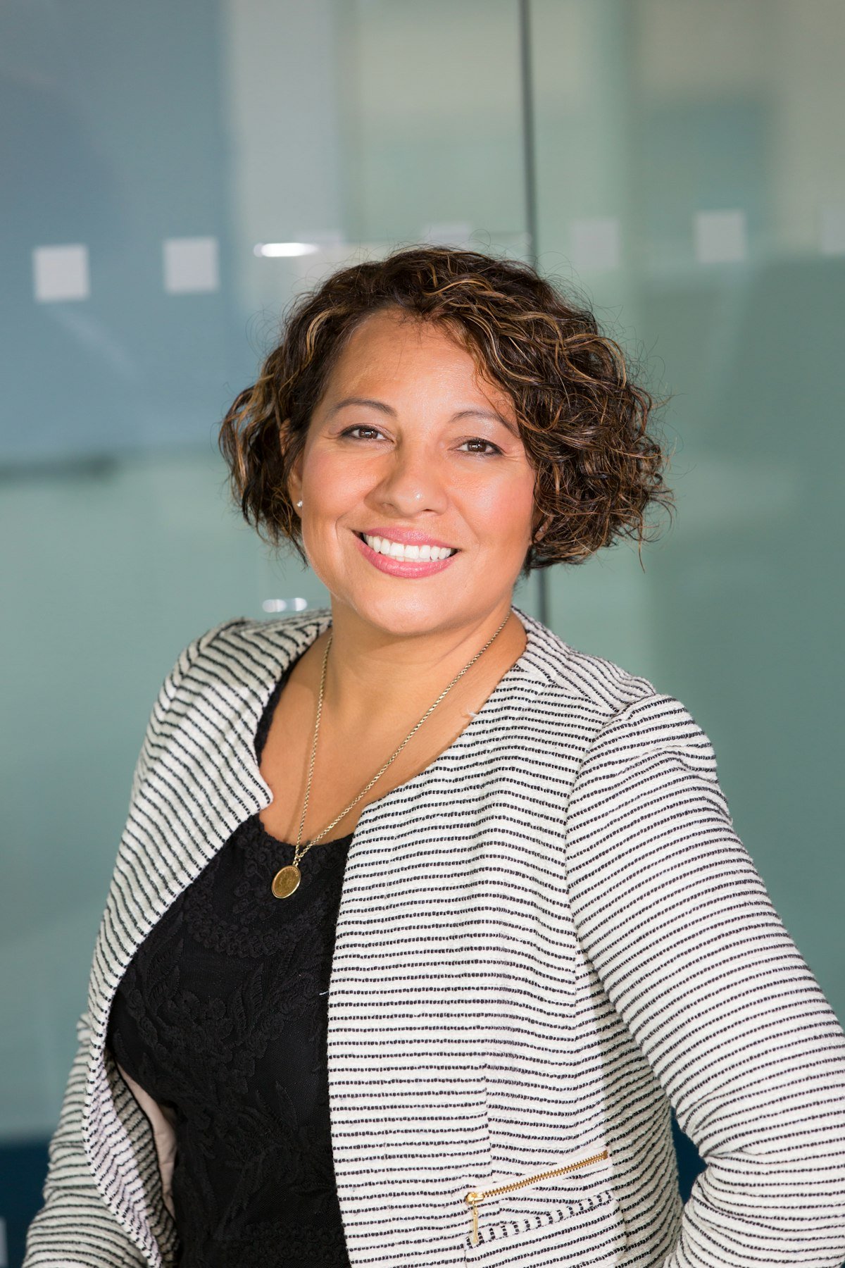 Professional financial advisor at Crest Online Capital Bank